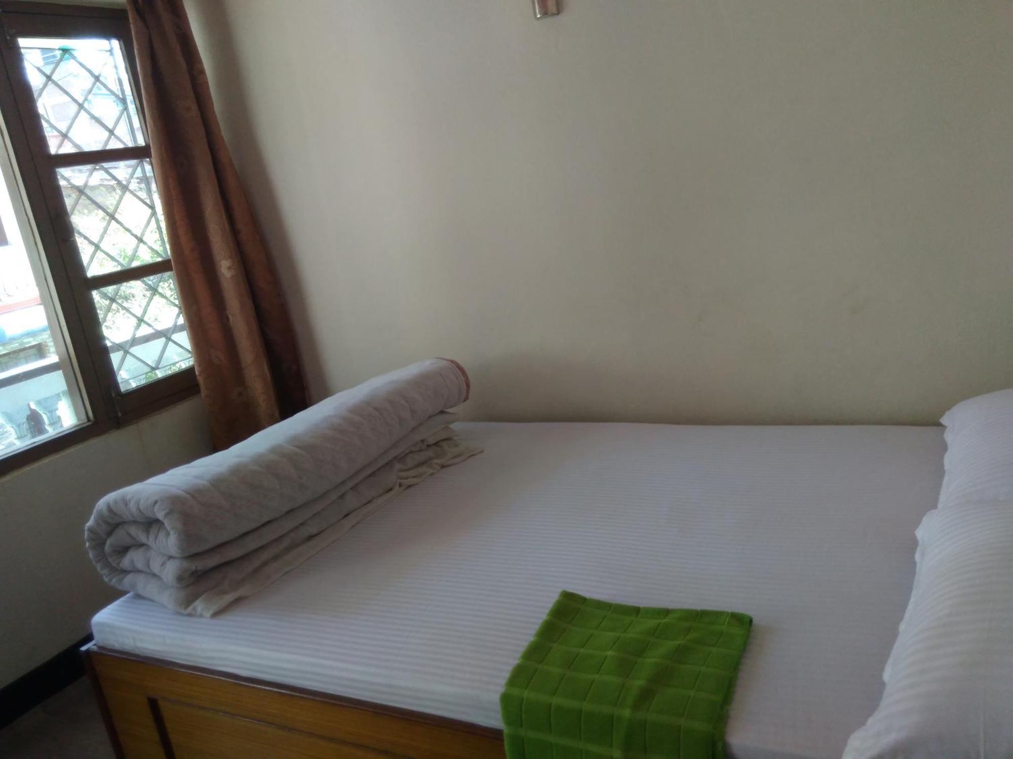 Big Bell Guest House Bhatgoan Exterior foto